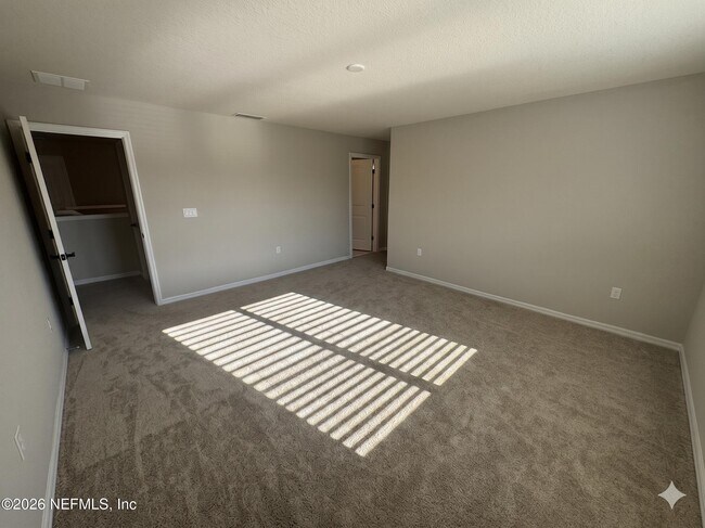 Building Photo - 217 Red Barn Rd