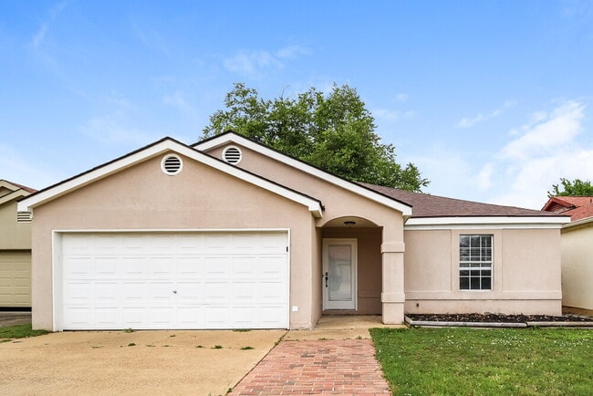 Building Photo - 7189 Atterbury Cir W