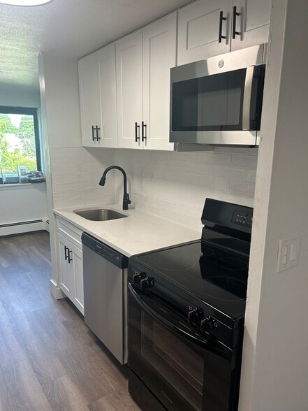 Interior Photo - Country Club Apartments