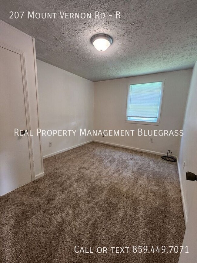 Building Photo - 207 Mt Vernon Rd