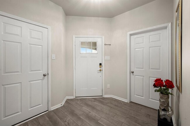 Building Photo - 4318 Wyanngate Dr