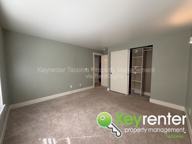 Building Photo - 422 N L St