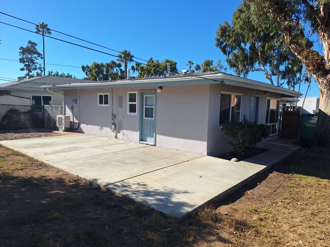 Back entrance and spacious private yard - 4039 Clairemont Mesa Blvd