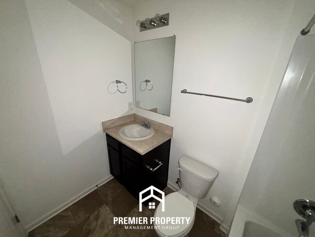 Building Photo - Beautiful 3BR/2.5BA Bessemer Home with Granite Kitchen, Fireplace & Covered Patio