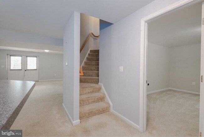 Building Photo - 105 Ticonderoga Dr
