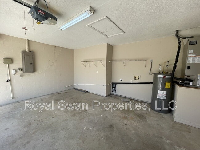 Building Photo - 6462 Horizon Point Dr