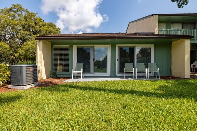 Building Photo - Vacation, Furnished, Townhome 2 Bed/ 1.5 B...