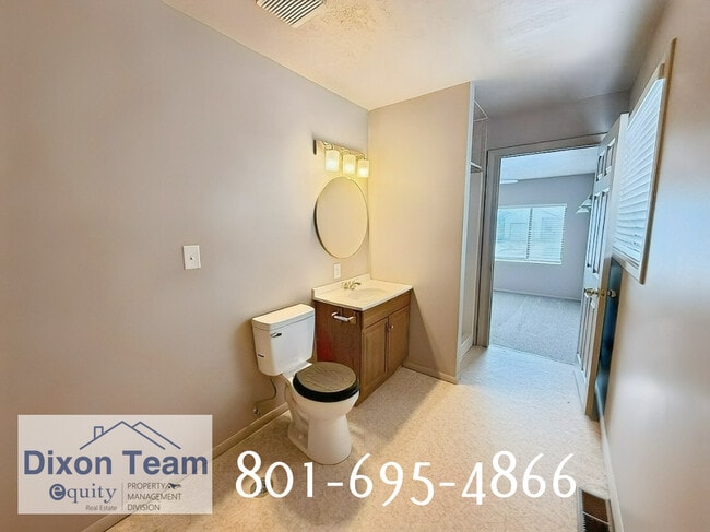 Building Photo - 1022 Southwell St