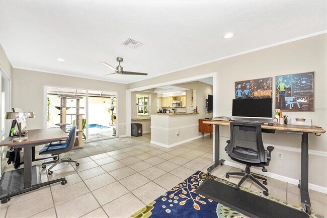 Building Photo - 3905 Glen Oaks Manor Dr