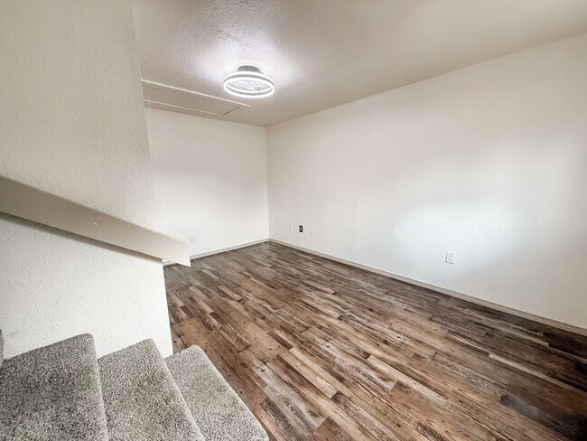 Building Photo - Charming Riverside Home with Modern Upgrad...