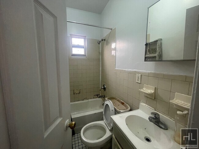 Building Photo - HARMAN STREET