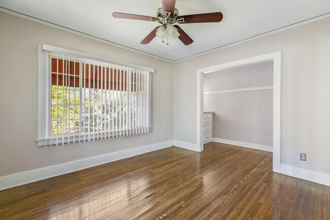 Lr#2 - 295 N Hudson Ave