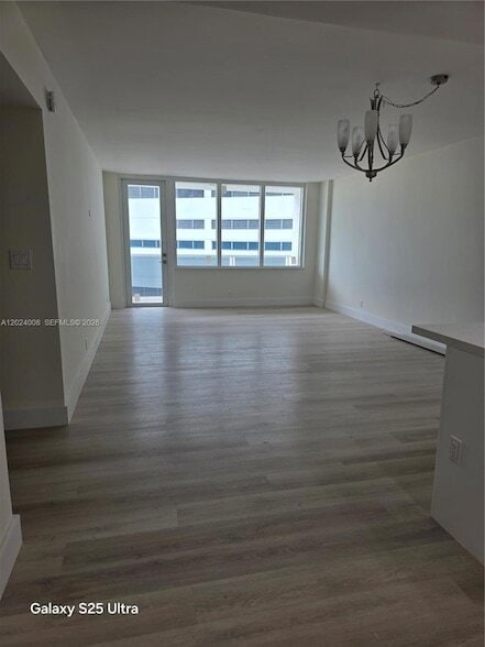 Building Photo - 3725 S Ocean Dr