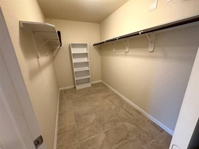 Building Photo - 18323 Spruce Tree Line Trl