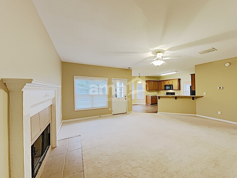 Building Photo - 492 Winter Haven Ln
