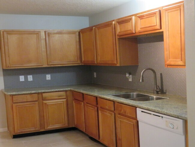 Building Photo - 21522 Skyla Cir
