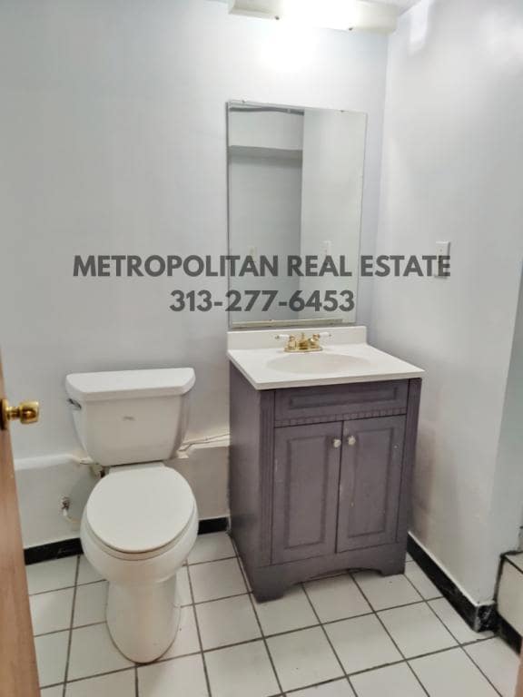 Building Photo - 6973 Chirrewa St