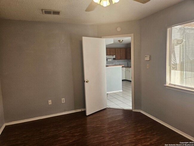 Building Photo - 10114 Terra Oak
