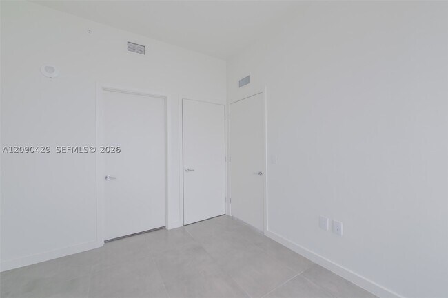Building Photo - 1400 Biscayne Blvd