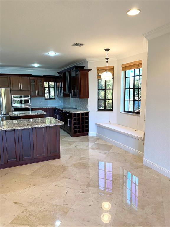 Building Photo - 2795 Kinsington Cir