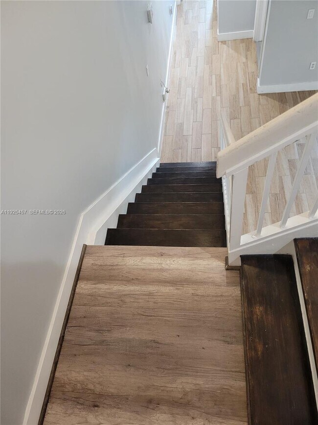 Building Photo - 1325 NW 123rd Terrace