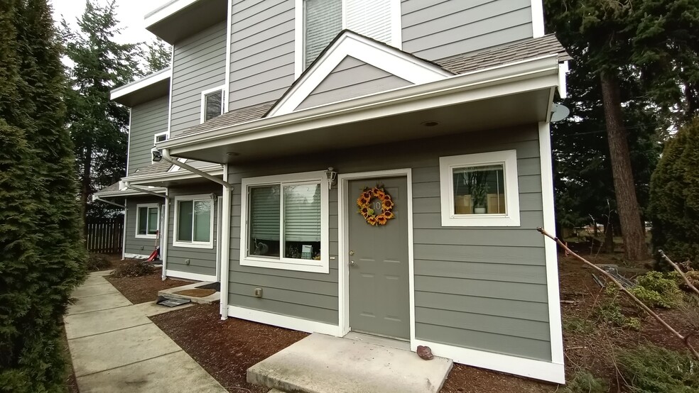 Front Entry - 5863 Cedar Street