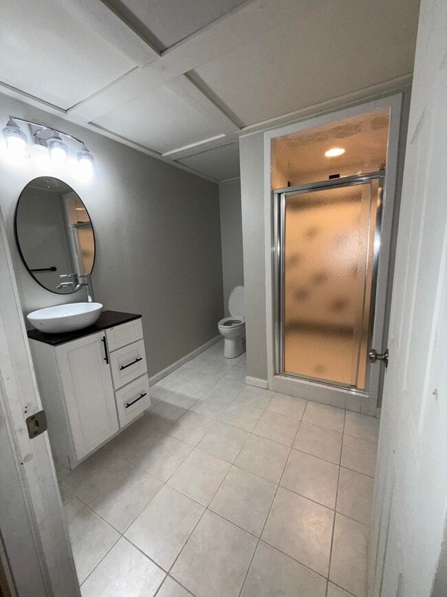 Building Photo - 18145 Shoreline Ct