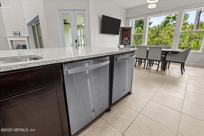 Building Photo - 2904 Marmaris Dr
