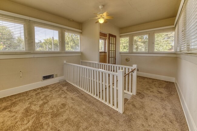 Building Photo - 734 E Peralta Wy