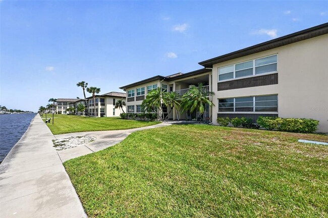 Building Photo - 4758 Jasper Dr