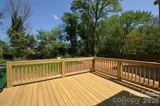 Building Photo - 432 Keswick Ave