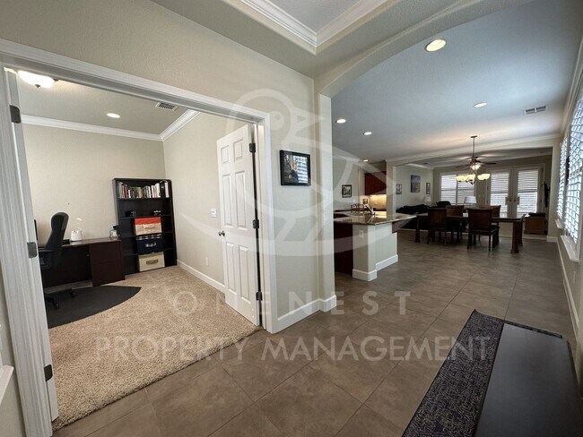 Building Photo - Beautifully maintained single-story home in Lincoln Crossing