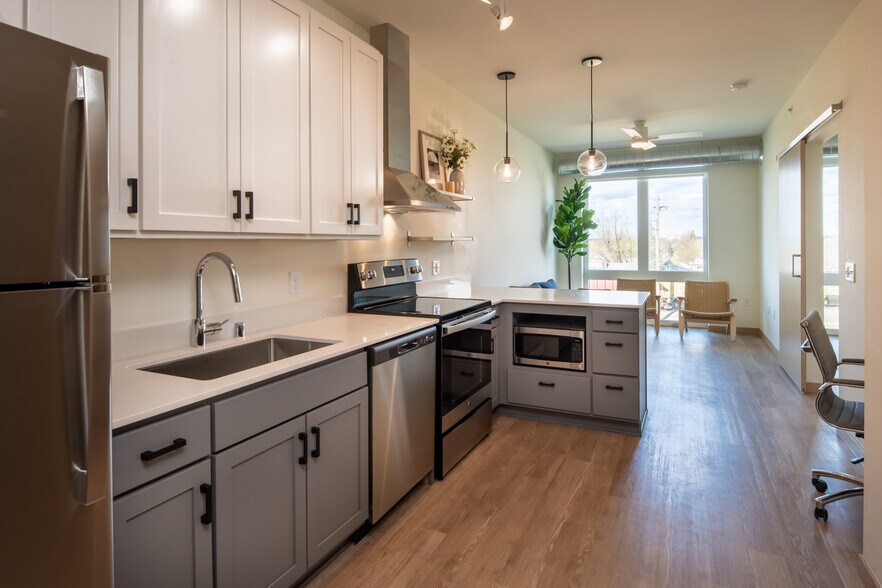 Huxley Apartments 657 22nd Ave NE Minneapolis MN 55418 Apartment Finder