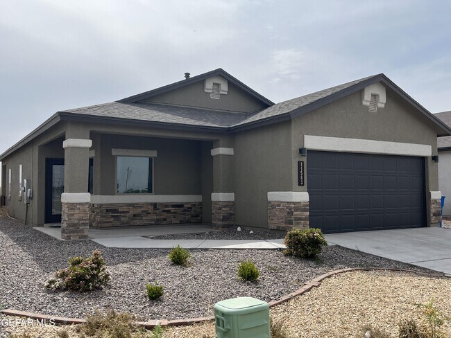 Building Photo - 11563 Leonor Duran St