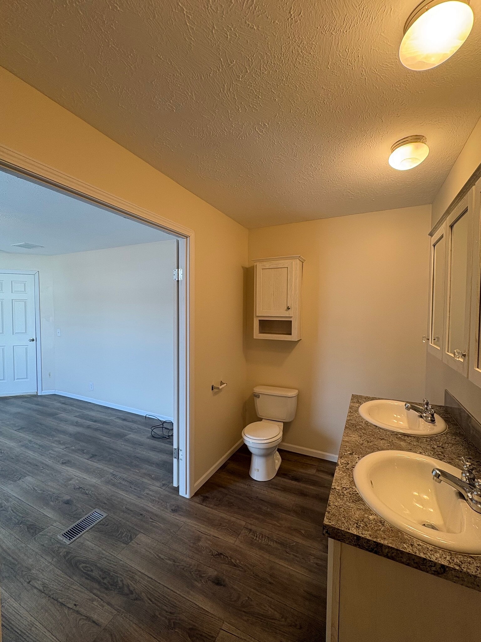 Building Photo - 201 Barn Ridge