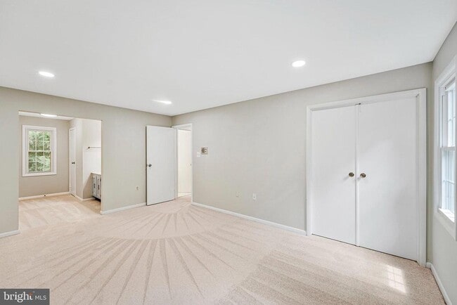 Building Photo - 2305 Acton Dr