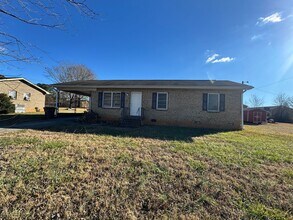 Building Photo - 3/1 in Shelby, NC