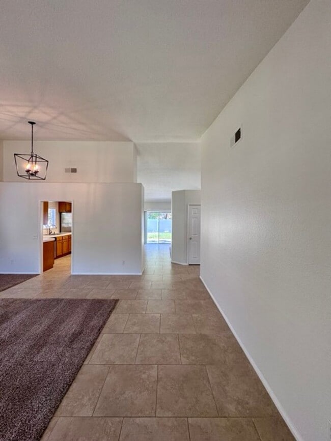 Building Photo - Spacious South Corona Single Story with 3 ...
