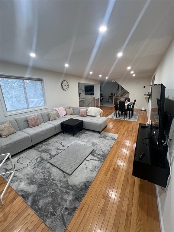 Building Photo - 411 Captain Eames Cir