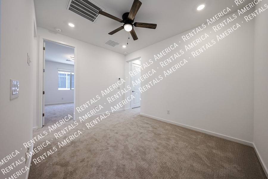 Building Photo - 2484 W Rowel Rd