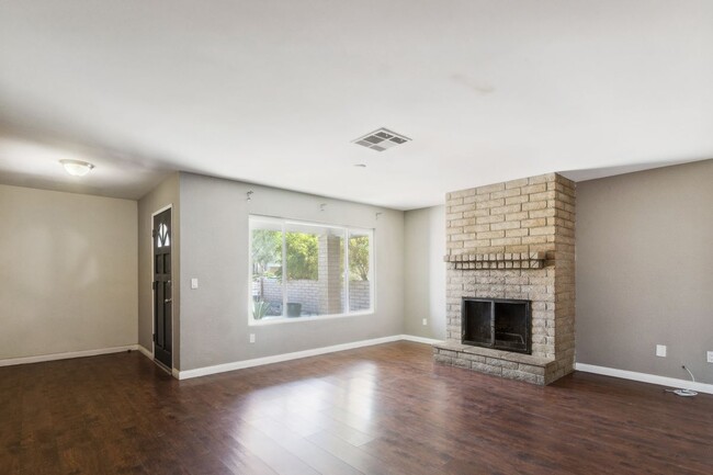 Building Photo - 53385 Eisenhower Dr