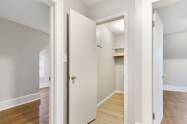 Building Photo - 210 Roanoke St