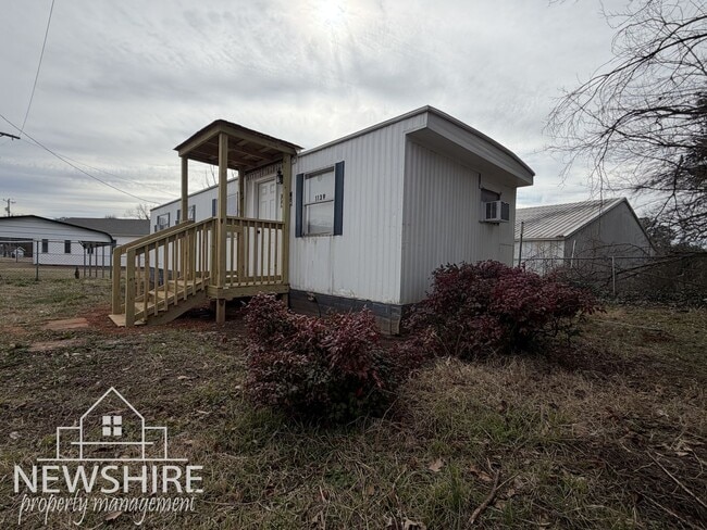 Building Photo - 1139 Ridgecrest Ave