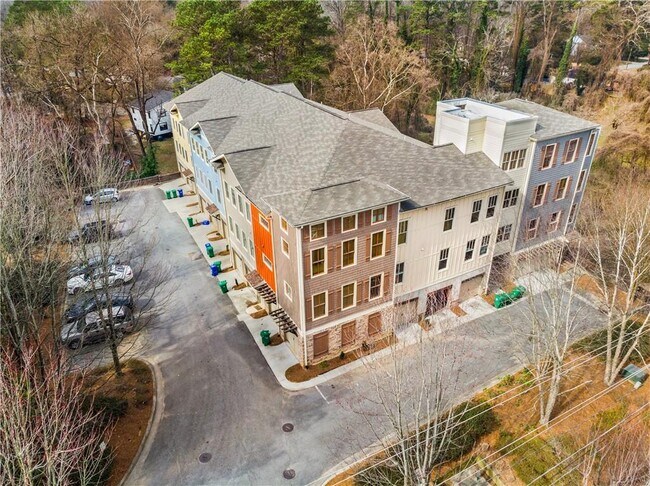 Building Photo - 1628 Briarcliff Rd NE