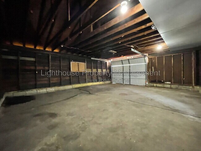 Building Photo - 3201 5th St