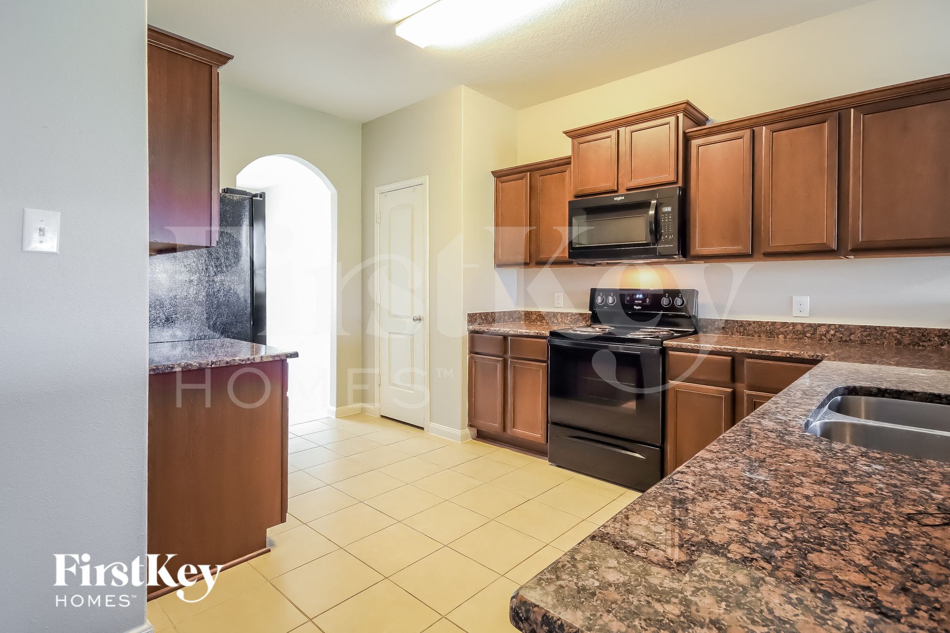 Building Photo - 20802 Echo Manor Dr