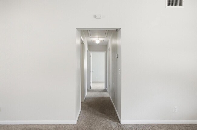 Building Photo - "Charming 3-Bedroom Oasis with 2 Baths on ...