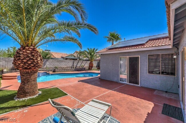 Building Photo - 4402 Cassandra Dr