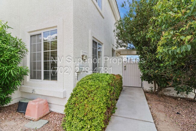 Building Photo - 2900 Soda Creek Ln