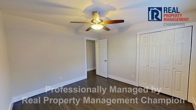 Building Photo - Updated 3 BD/2BA Home w/Spacious Rooms and Large Yard